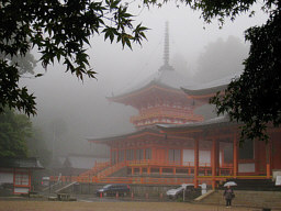Монастырь Энряку-дзи на горе Хиэй, центр распространения Тэндай по Японии