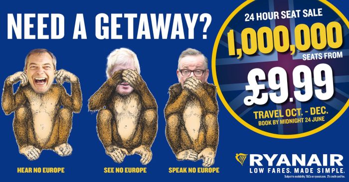 Найджел Фараж, Борис Джонсон и Майкл Гоув в виде трех обезьян в рекламе авиаперевозчика-лоукостера Ryanair